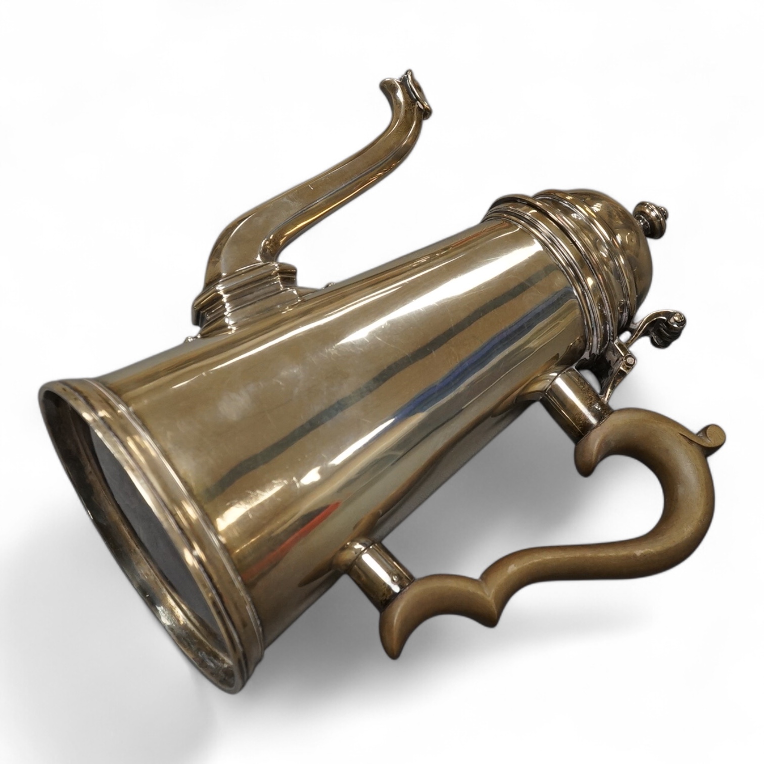 A George V Queen Anne style coffee pot, by Mappin & Webb, London, 1919, with wooden handle, height 22.8cm, gross weight 24.5oz. Condition - fair to good
